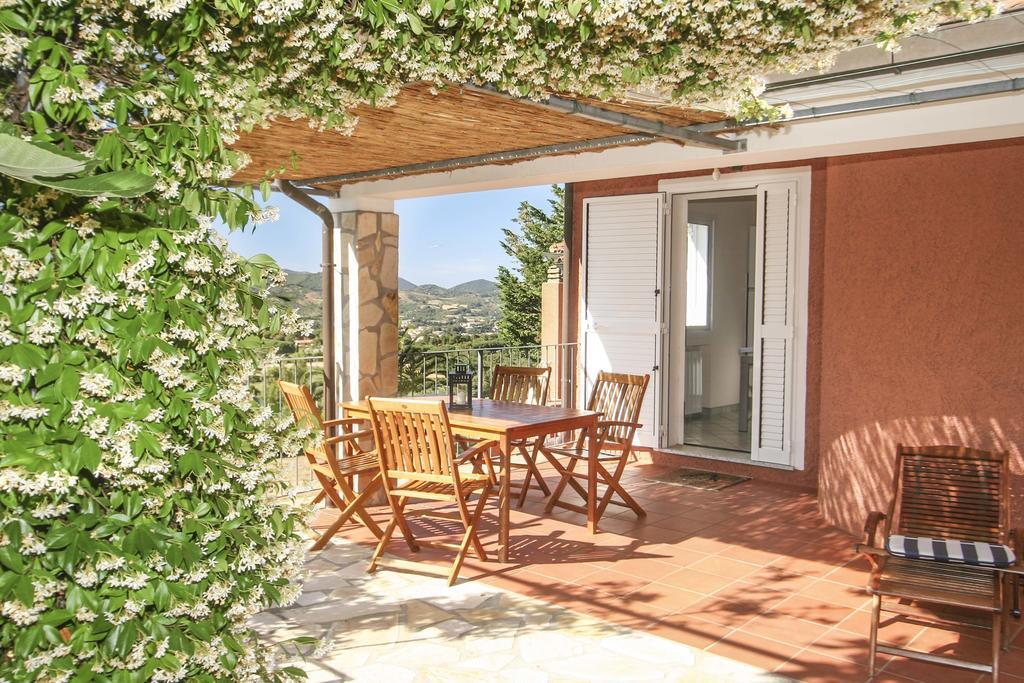 Lo Scoglio - Goelba Villa Каполивери Стая снимка